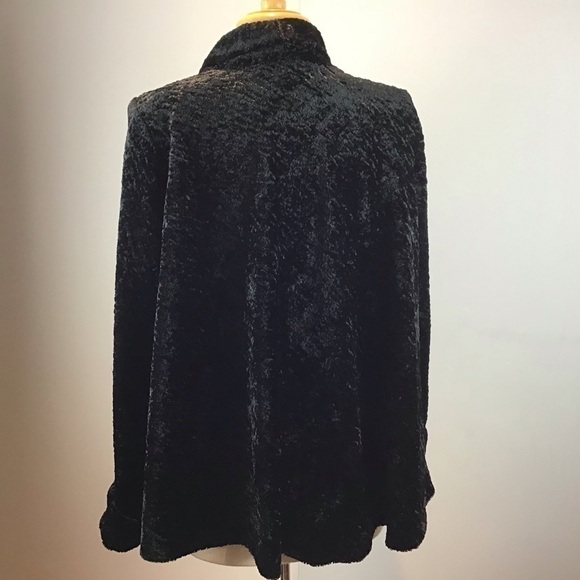 Connected black swing crushed velvet open front unstructured jacket. Size S - Picture 3 of 6